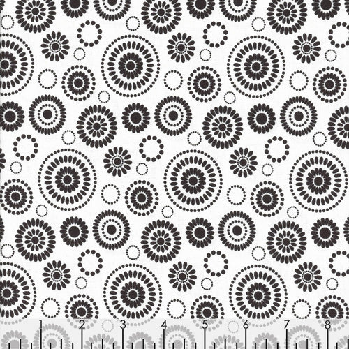 Illusion Circles Black on White 66205-199